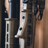 Magpul M-LOK ANGLED FORE GRIP マグプル フォアグリップ